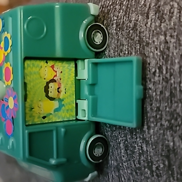 McDonalds Happy Meal Toy Van from Minions Rise Of Gru Despicable Me Movie - Picture 5 of 5